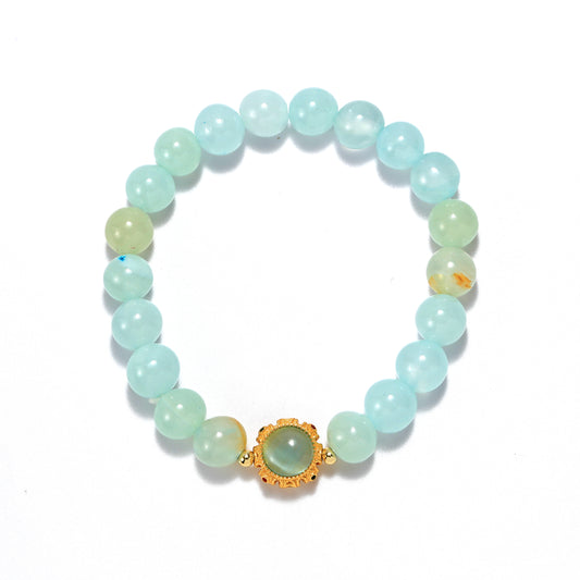 The aquamarine bracelet is like the elves of the sea, with many wonders.