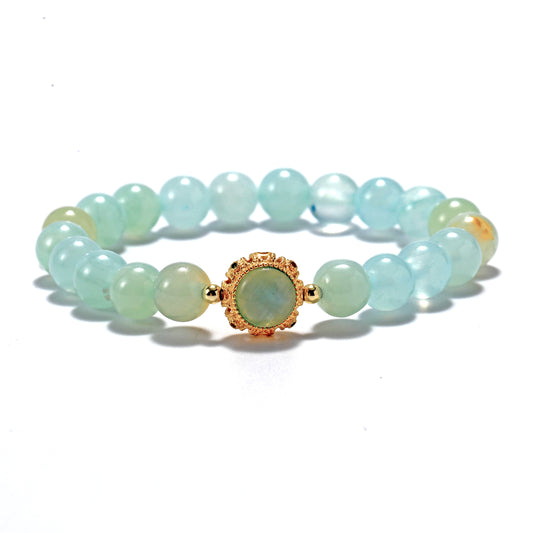 The aquamarine bracelet is like the elves of the sea, with many wonders.